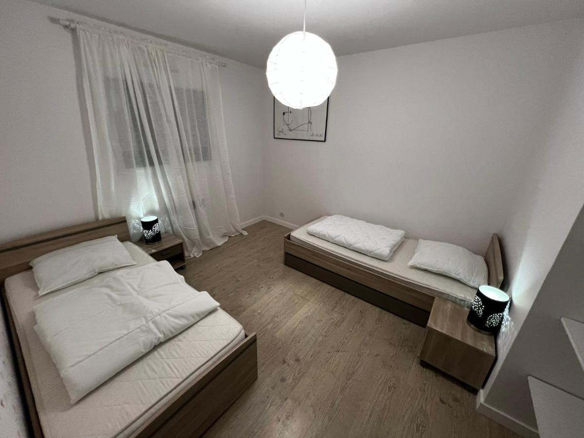 Maison Familiale 4 Chambres Avec Jardin Et Piscine Saint-Aignan-Grand-Lieu Εξωτερικό φωτογραφία